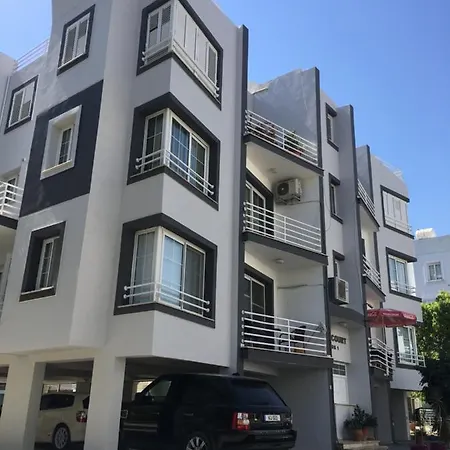 Royal Kyrenia Appartamento *